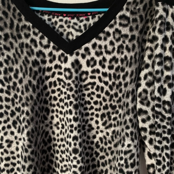 Betsey Johnson Sleepwear - Picture 2 of 5